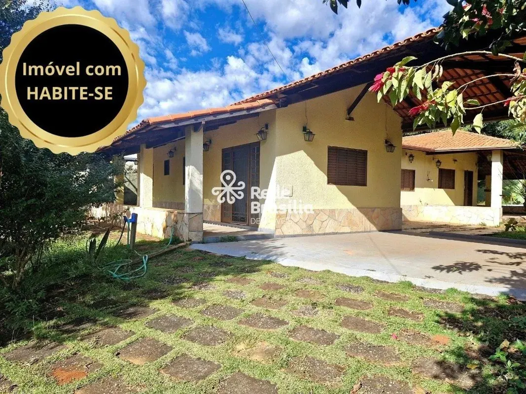 Casa em condomínio com 4 quartos — foto 1