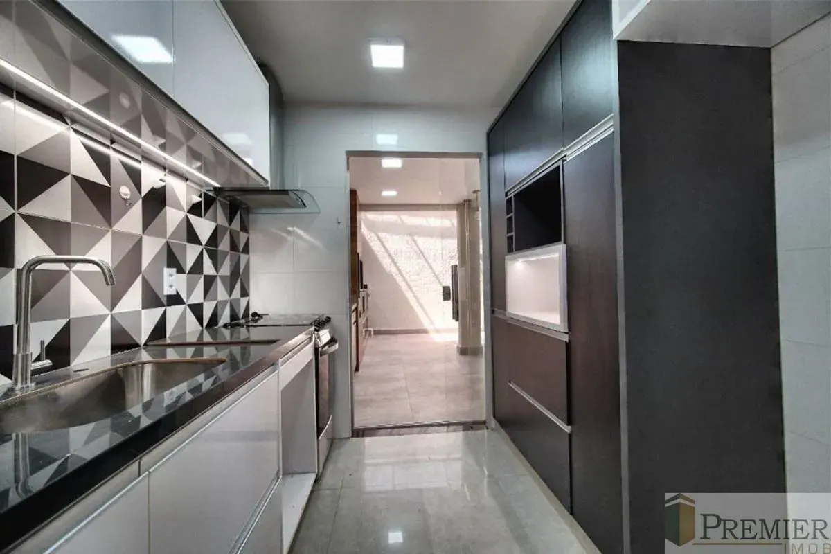 Casa em condomínio com 3 quartos — foto 1