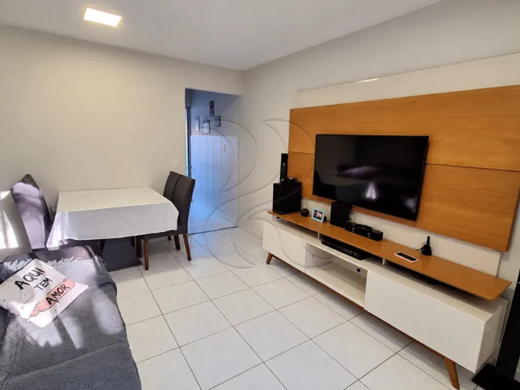 Casa em condomínio com 2 quartos — foto 1