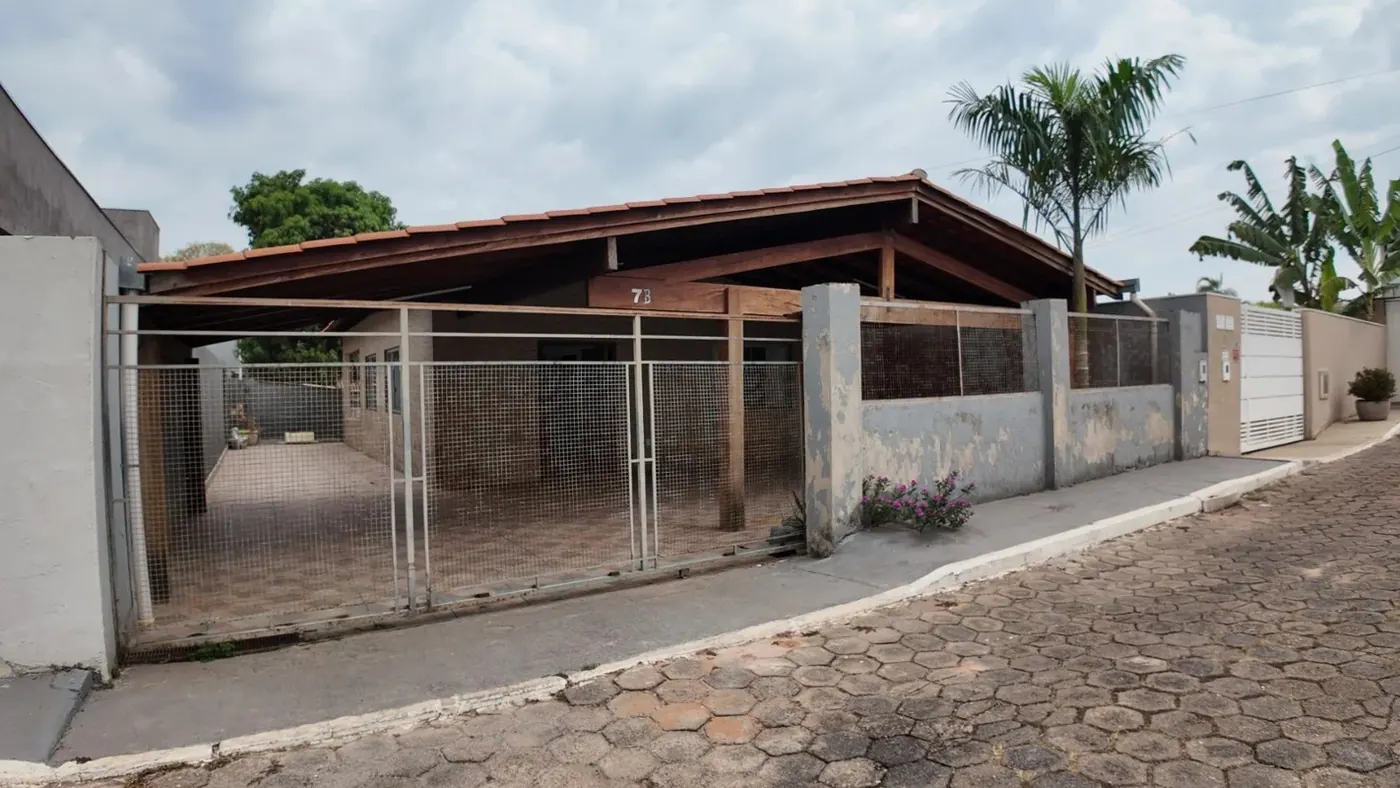 Casa em condomínio com 3 quartos — foto 1