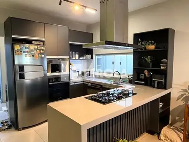 Casa com 3 quartos — foto 4